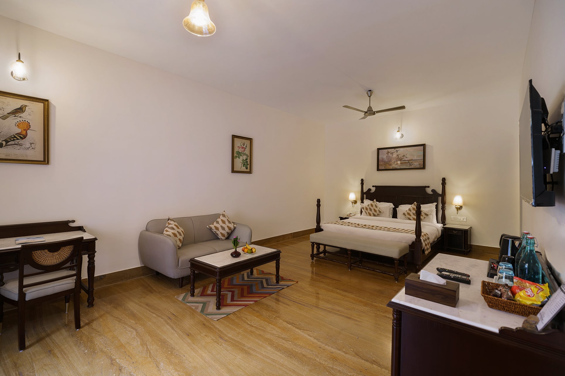 Hill View Luxury Suite With Private Pool And Balcony